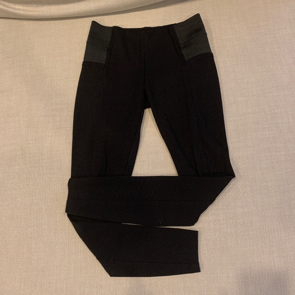 Kut from the Kloth Angie Skinny Ponte Pant Small